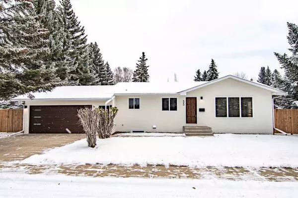 33 Munro CRES, Red Deer, AB T4N 0J2