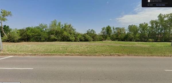 W Grand Avenue, Chickasha, OK 71018