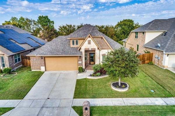 1009 Longhorn Drive,  Aubrey,  TX 76227