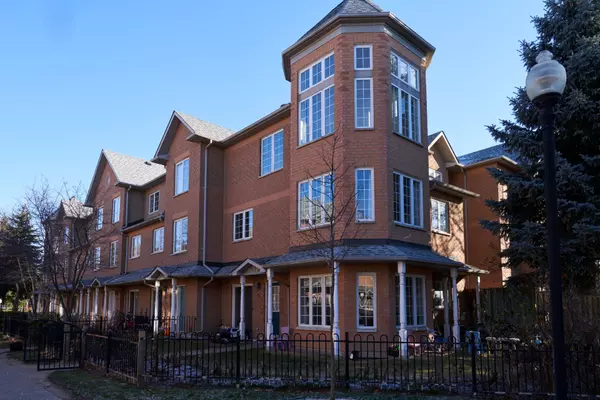 2 Alpen WAY #25, Markham, ON L3R 4G1