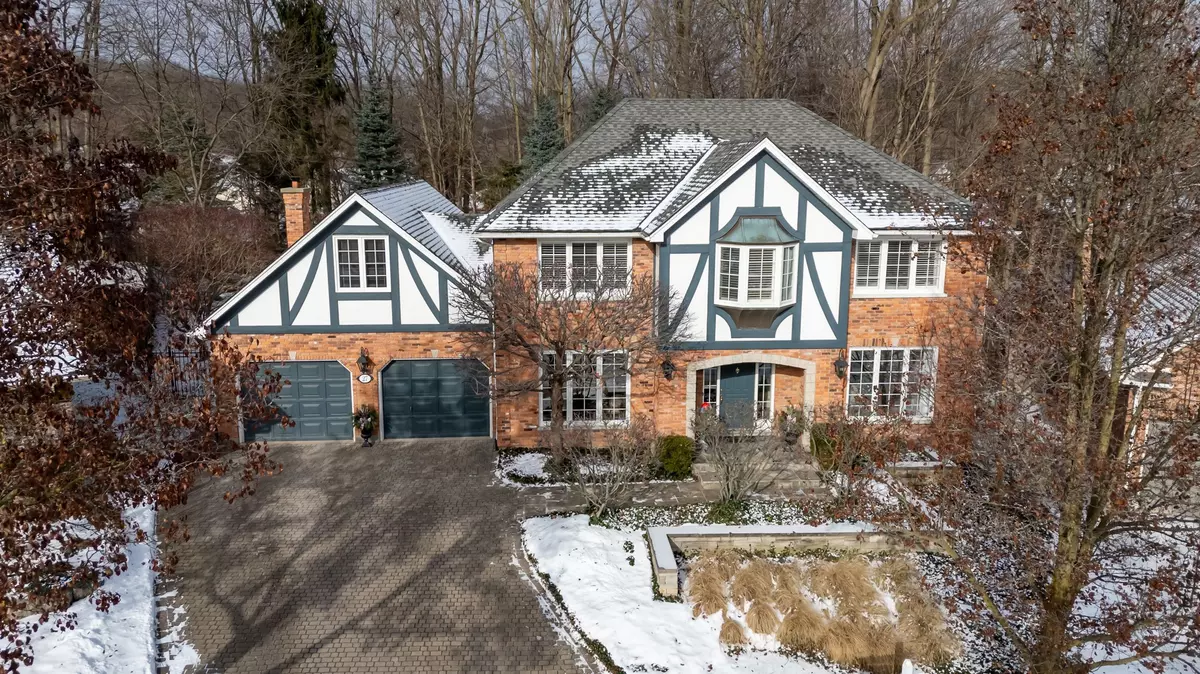 London, ON N6K 4A9,27 Heathdale CT