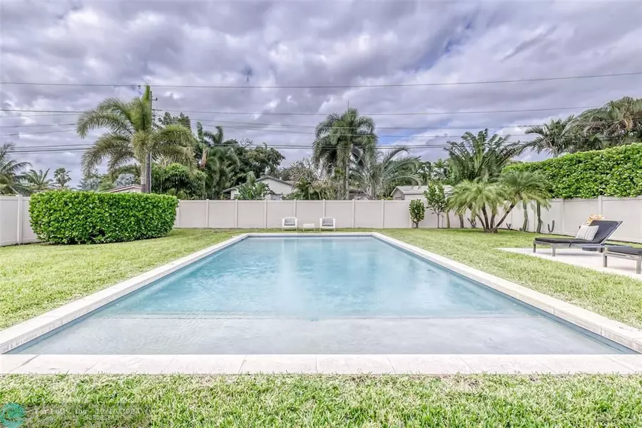 413 NE 23rd St, Wilton Manors, FL 33305