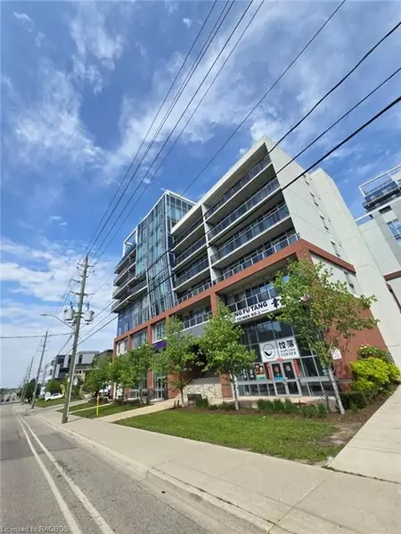 130 COLUMBIA ST W #711, Waterloo, ON N2L 0G6