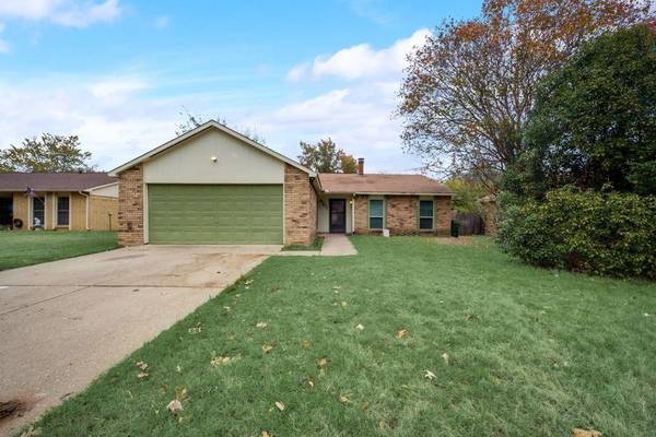 6707 Blackberry Drive, Arlington, TX 76016