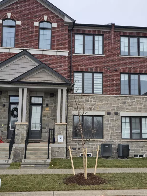 3066 Harasym TRL, Oakville, ON L6M 4L8