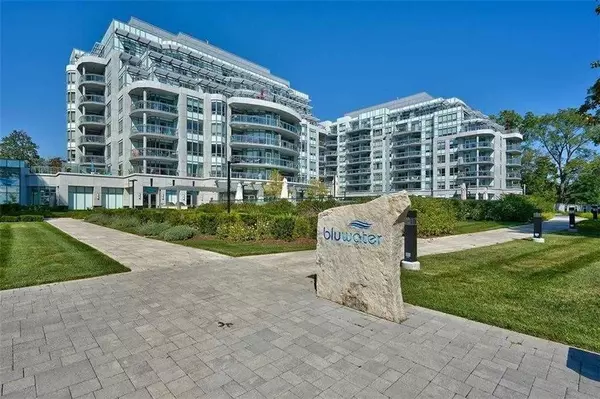 Oakville, ON L6L 0B4,3500 Lakeshore RD #725