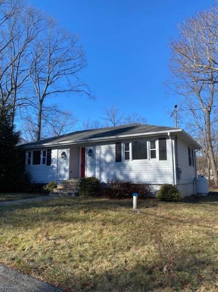 25 Morris Rd, Hopatcong Boro, NJ 07874