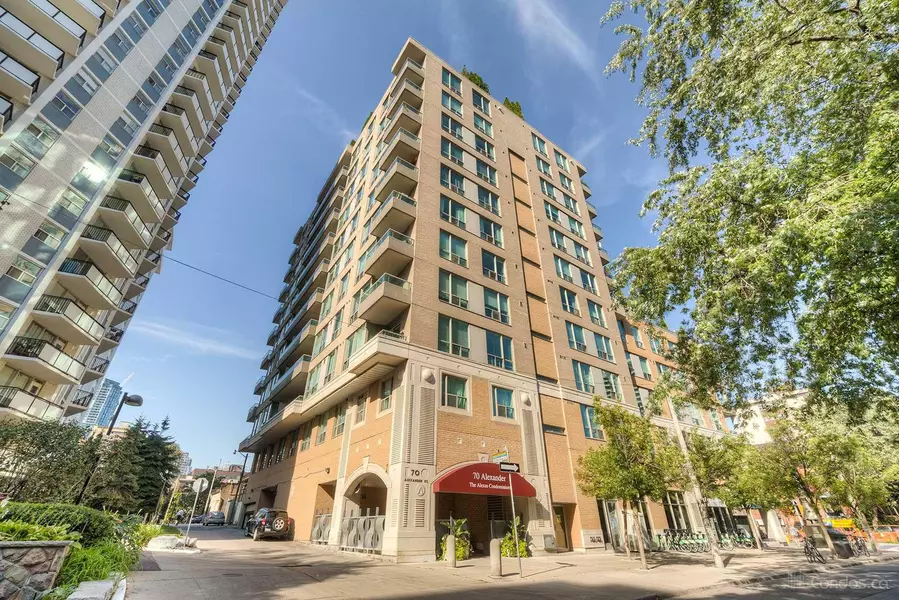 70 Alexander ST #201, Toronto C08, ON M4Y 3B6