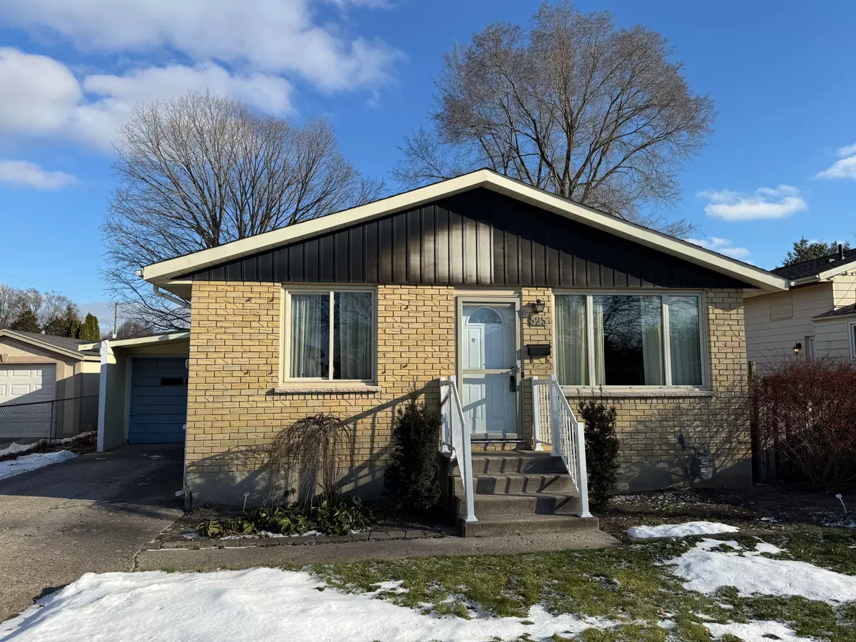 Strathroy-caradoc, ON N7G 3C6,525 Dewan ST