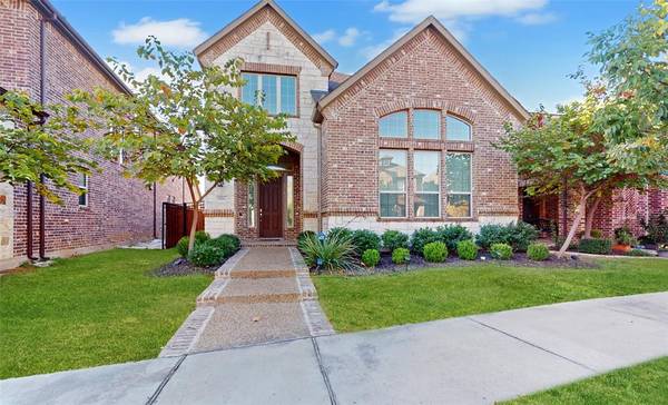 906 Enchanted Wood Drive,  Arlington,  TX 76005