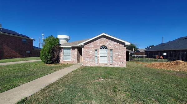 2141 Kirkwood Street, Mesquite, TX 75149