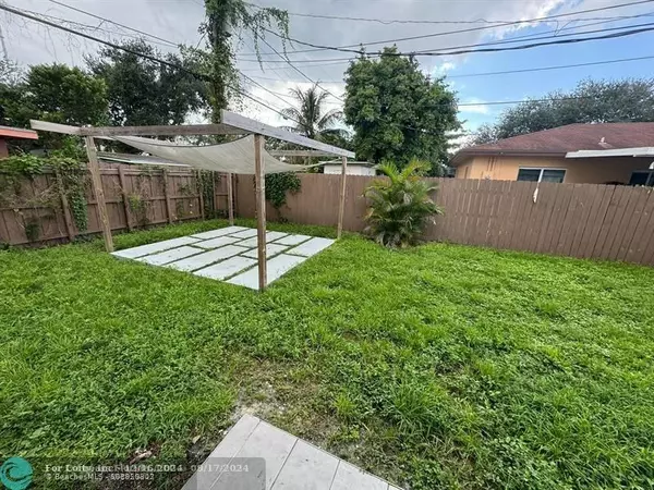 Miramar, FL 33023,6118 SW 39th St