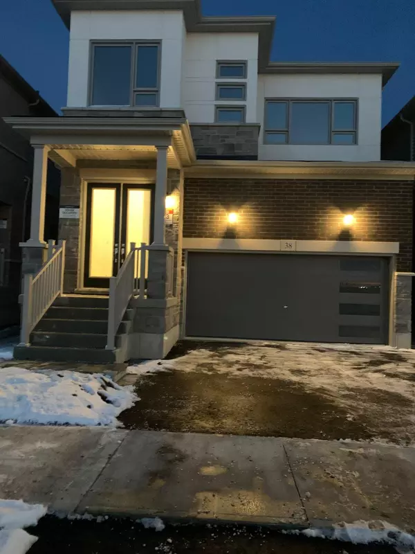 38 West Oak TRL #(Main), Barrie, ON L9S 2Z4