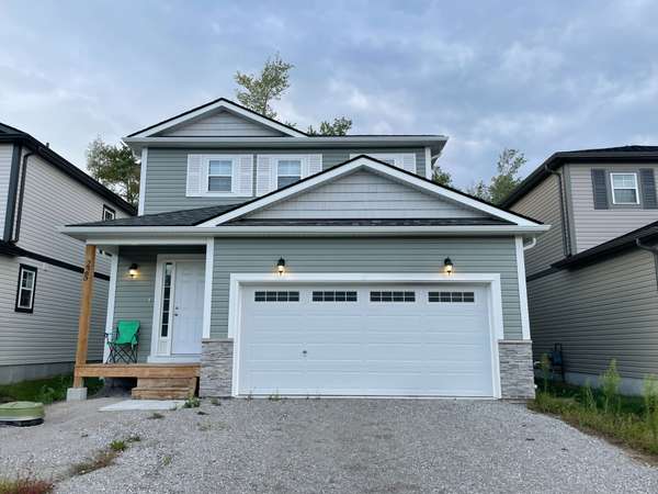 225 Wild Rose DR, Gravenhurst, ON P1P 0B4