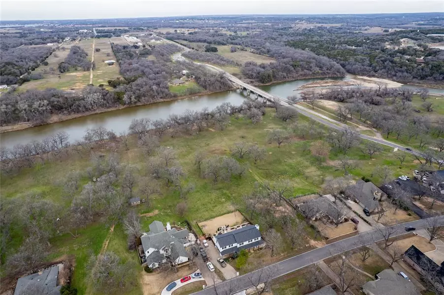 7214 Westover Drive, Granbury, TX 76049