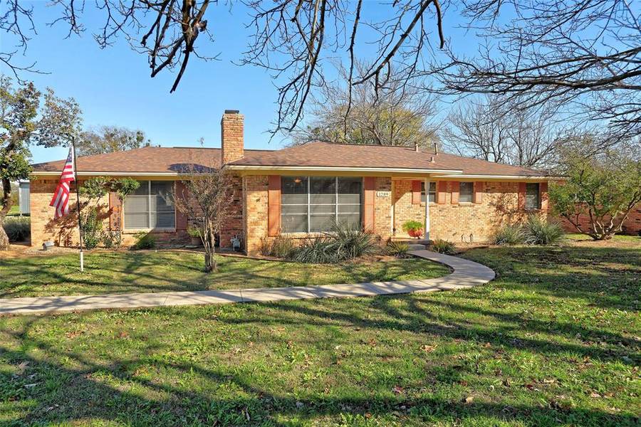 1289 S Waco Street, Van Alstyne, TX 75495