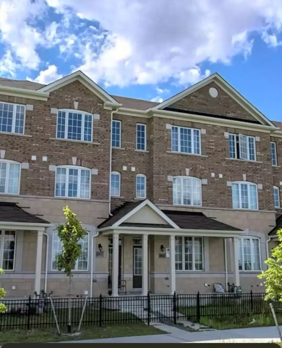 Markham, ON L6B 0Y2,1882 Donald Cousens Pkwy