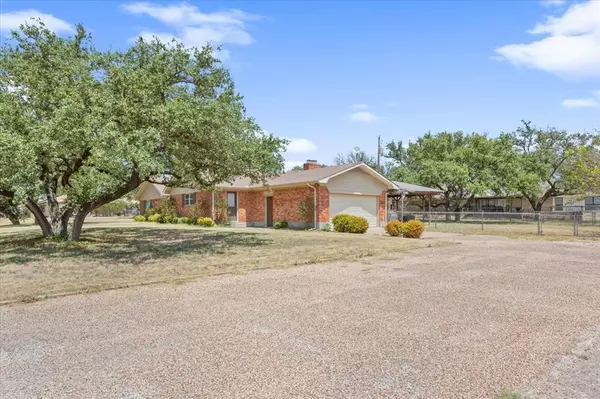 Clifton, TX 76634,151 County Road 3255