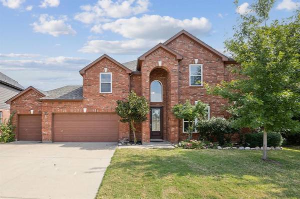 12112 Copper Creek Drive, Fort Worth, TX 76244