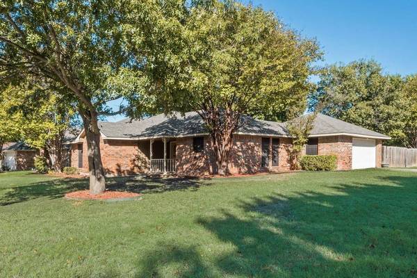 503 Canary Lane, Red Oak, TX 75154