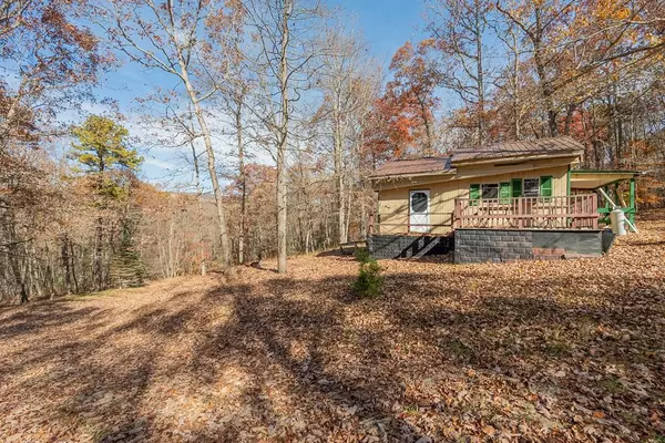 497 Matney Flats Rd, Wytheville, VA 24382