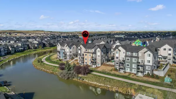 380 CANALS XING SW, Airdrie, AB T4B 4L4