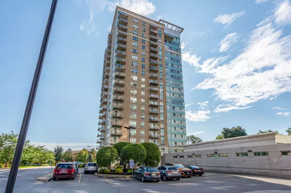 90 LANDRY ST #1704, Vanier And Kingsview Park, ON K1L 0A9