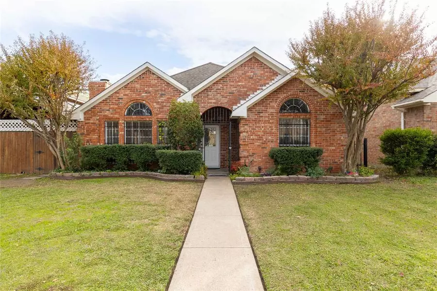 1808 Williams Way Lane, Dallas, TX 75228