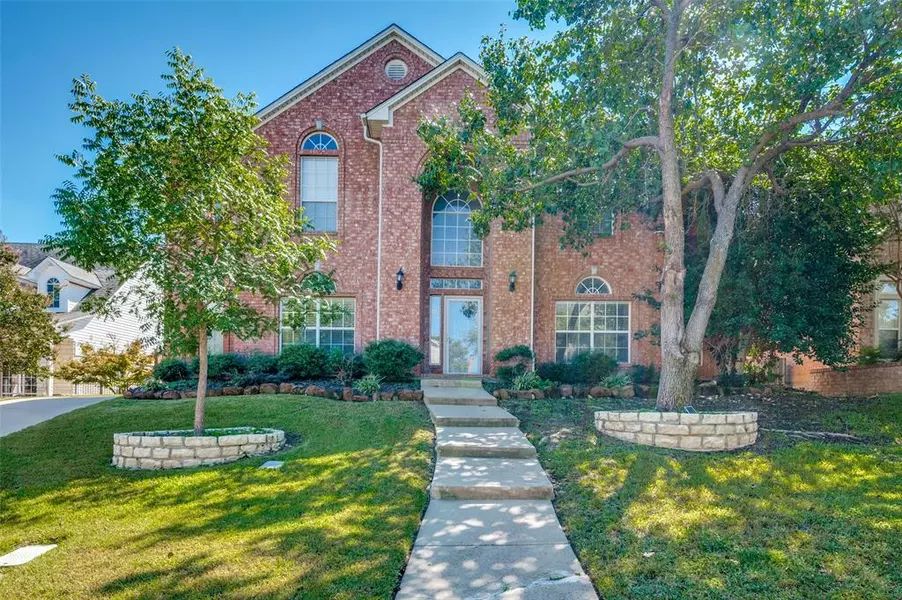 6433 Fianna Hills Drive, Fort Worth, TX 76132