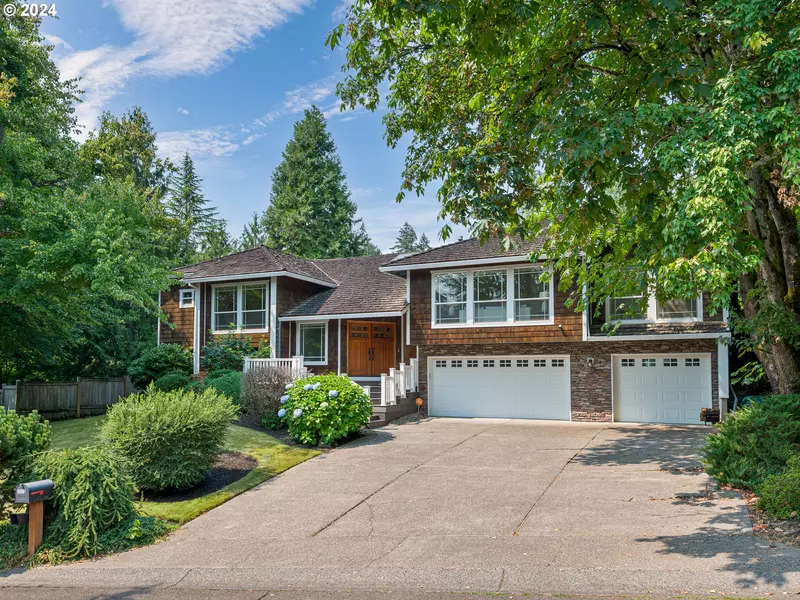 3037 TOLKIEN LN, Lake Oswego, OR 97034