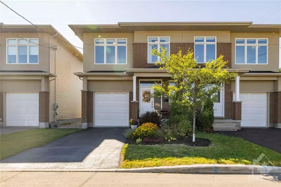 1306 AVENUE P AVE, Alta Vista And Area, ON K1G 0B3