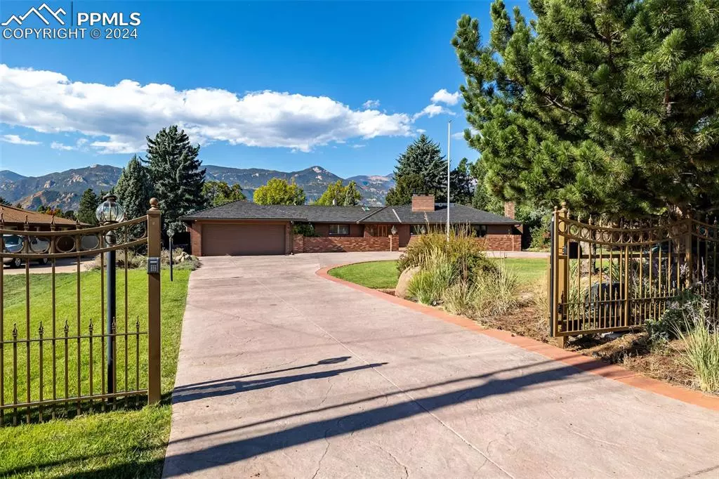 Colorado Springs, CO 80904,2430 Mesa RD