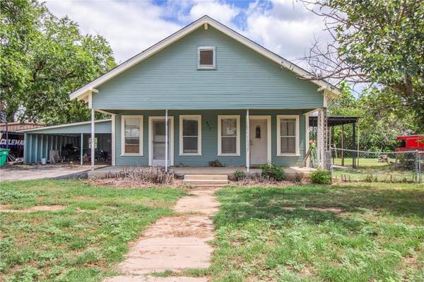 602 Needham Street, Coleman, TX 76834