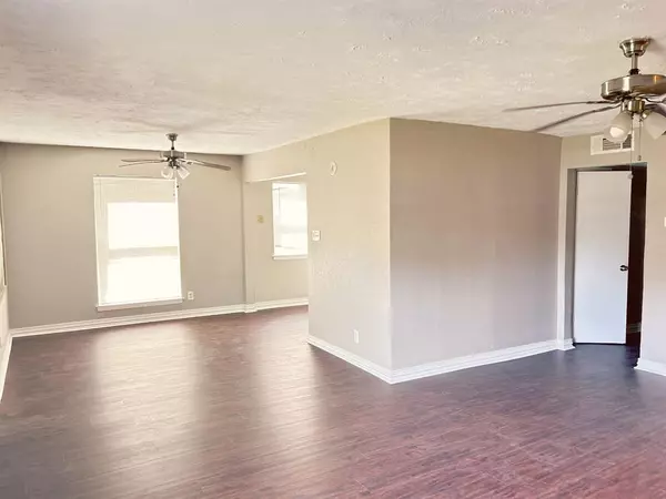 Fort Worth, TX 76116,6000 Westridge Lane #801