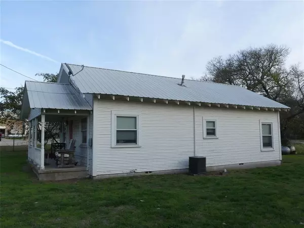 Forestburg, TX 76239,100 Spring Street