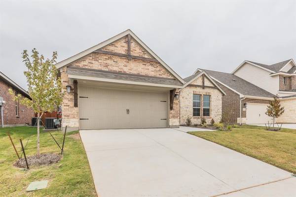 1309 Hickory Court, Weatherford, TX 76086