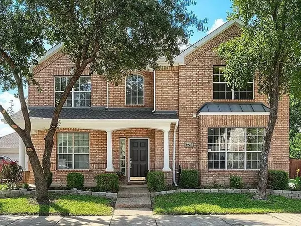 Irving, TX 75063,8921 Crescent Court