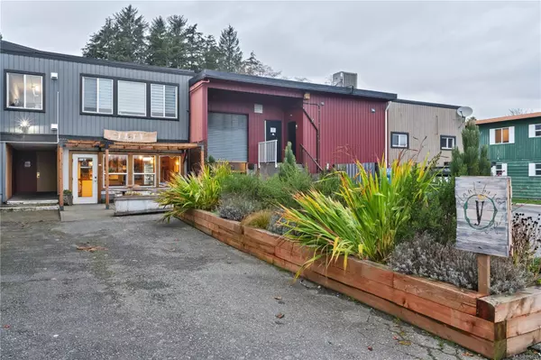 Ucluelet, BC V0R 3A0,250 Main St #10