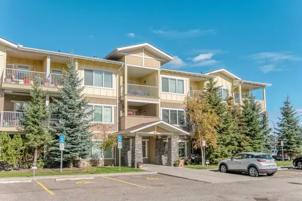 4 Kingsland Close SE #3304, Airdrie, AB T4A 0J3