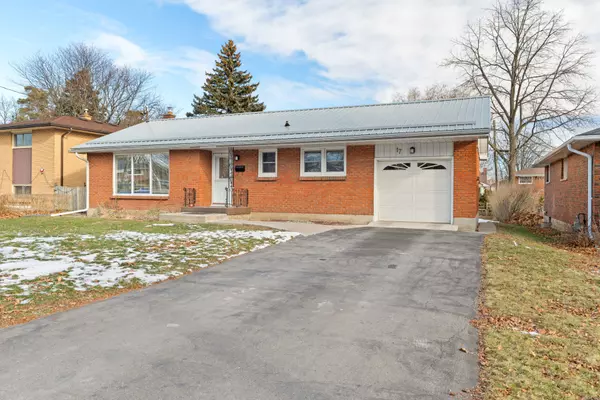 Belleville, ON K8N 1X7,17 Melrose CRES