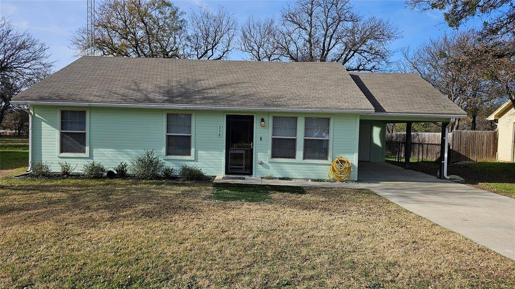 114 Shady Springs Drive, Bridgeport, TX 76426