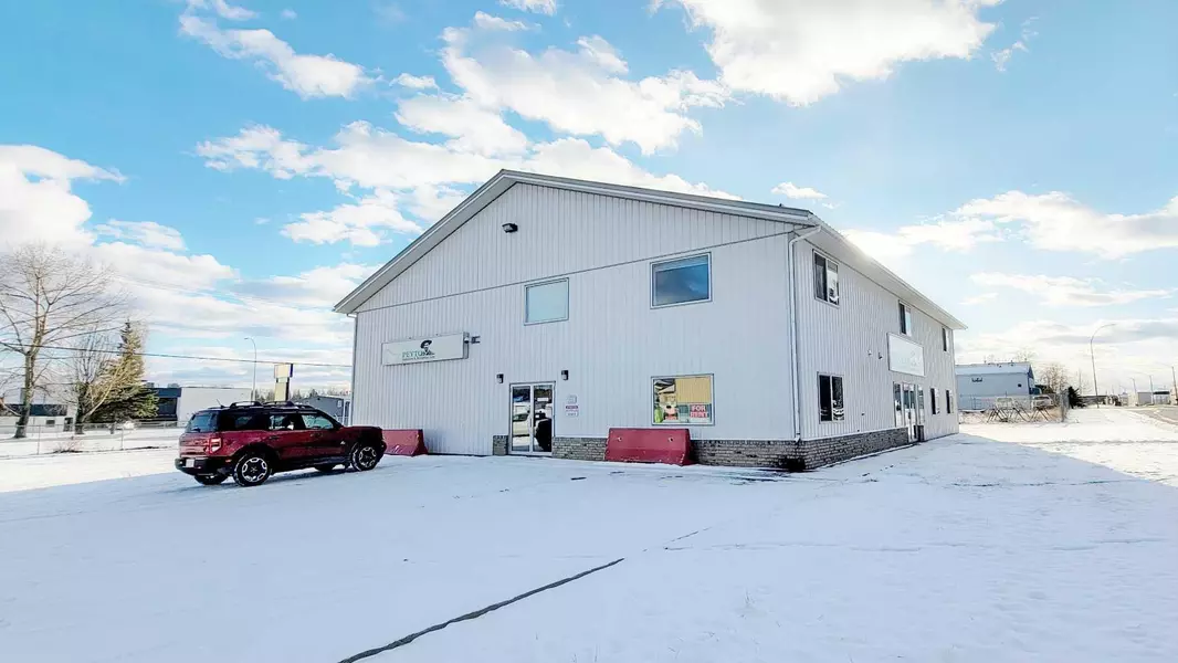 4707 3 Avenue, Edson, AB T7E 1C2