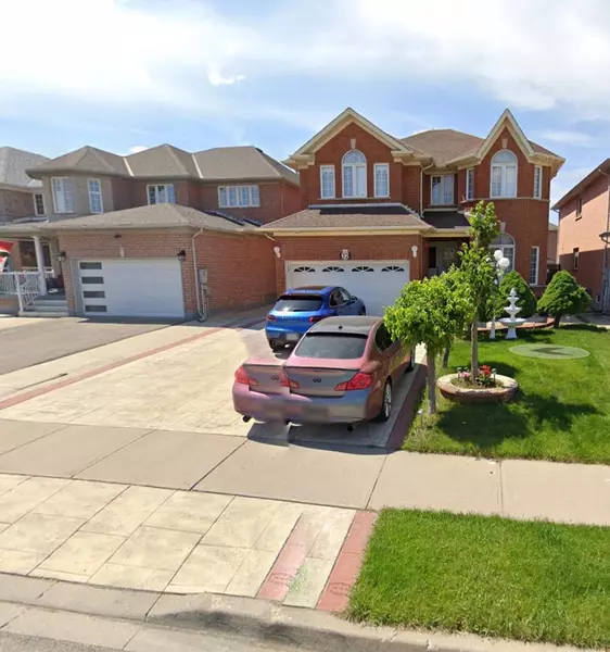 32 Mapleview AVE, Brampton, ON L6R 1M2