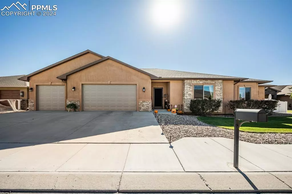 Pueblo, CO 81001,14 Erica CT