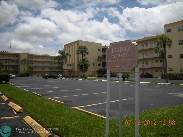 Lauderdale Lakes, FL 33319,3990 NW 42nd Ave  #210