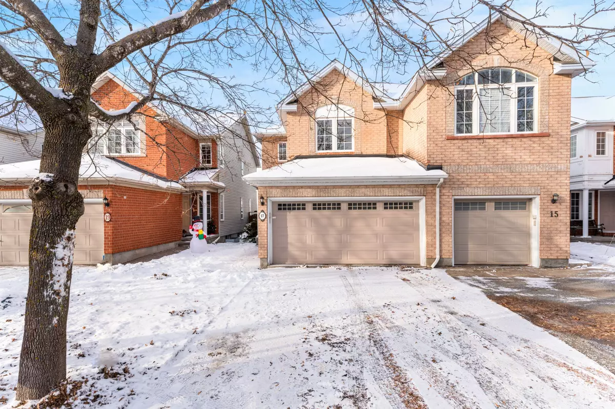 Carlington - Central Park, ON K2C 4C8,17 COLERIDGE ST