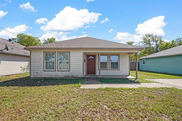 2833 Dalton Street, Greenville, TX 75401