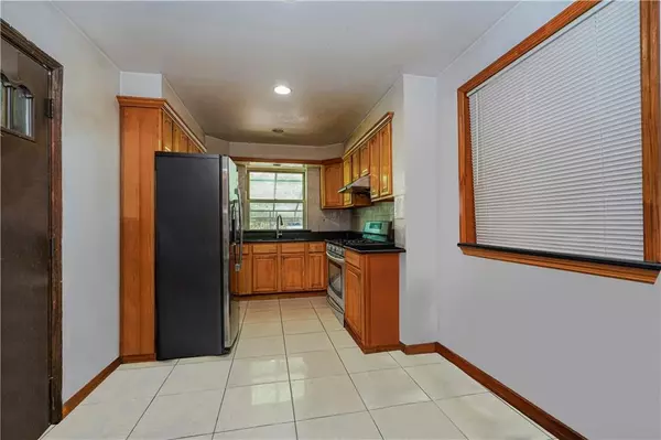 Brooklyn, NY 11219,1221 Tabor CT