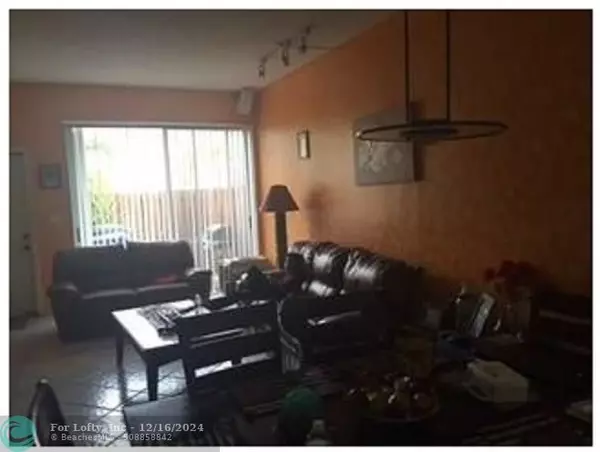 Pembroke Pines, FL 33025,9571 SW 3rd St  #9571