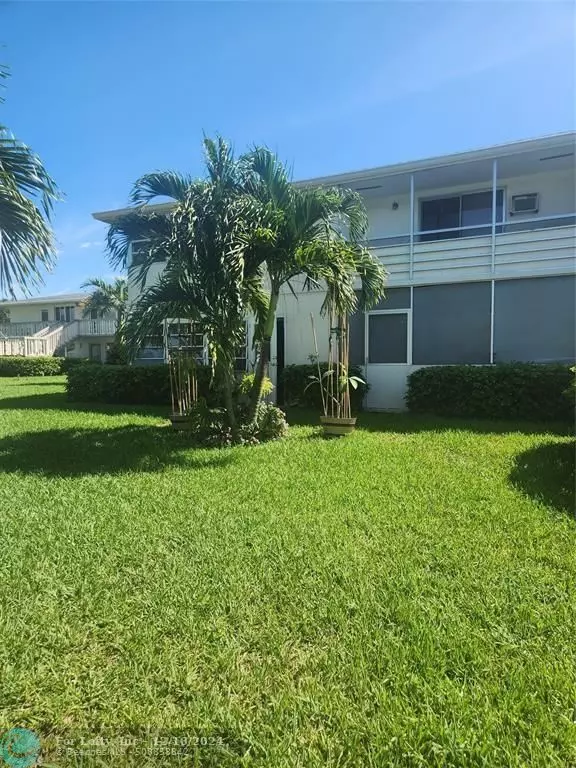 Deerfield Beach, FL 33442,272 Markham M